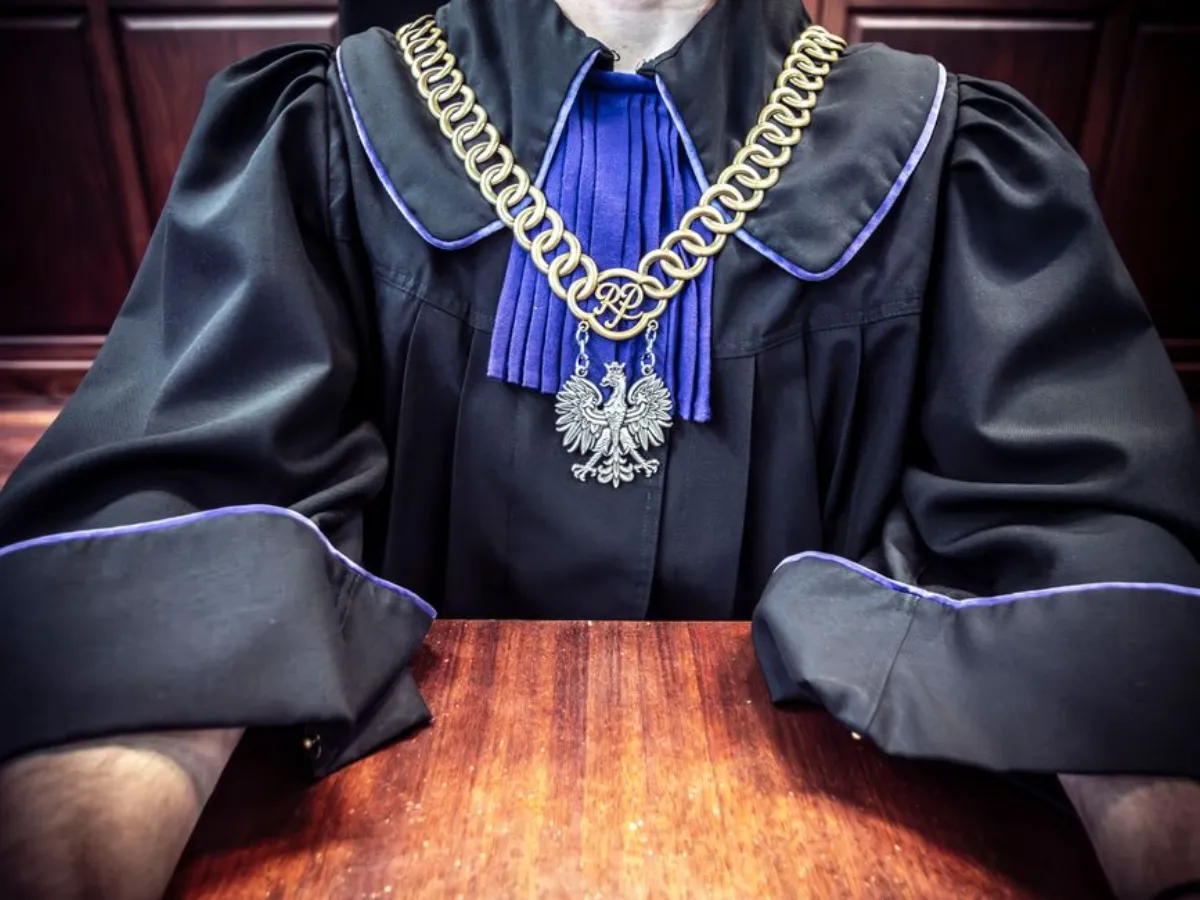 judge court